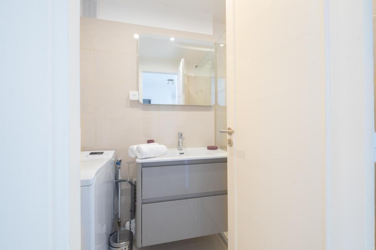 3-br Near Downtown Sea View Parking Apartment